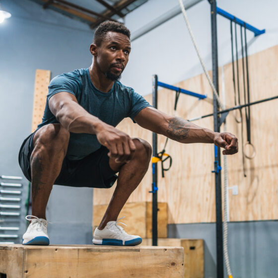 Körperregionen Verstauchung - Bänderriss Sprunggelenk - Sprung Fitnessraum