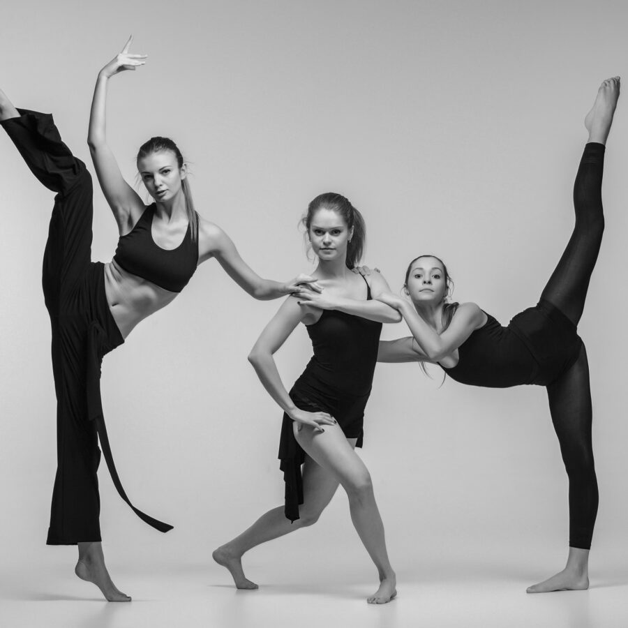 Konservative Therapie - Manuelle Therapie - Chirotherapie - Contemporary Dancing